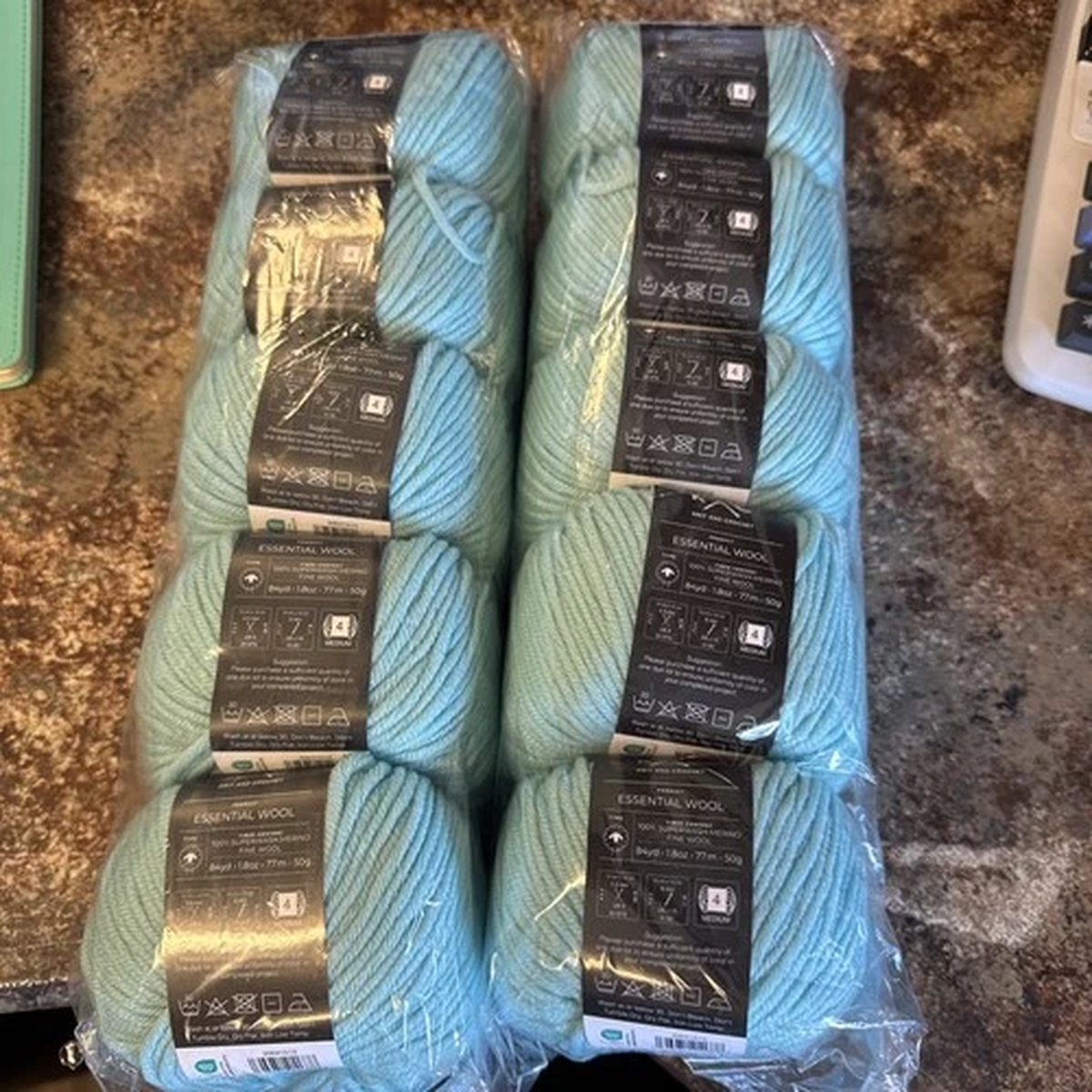10 K+C Essential FINE Wool, AQUA MIST ,NEW