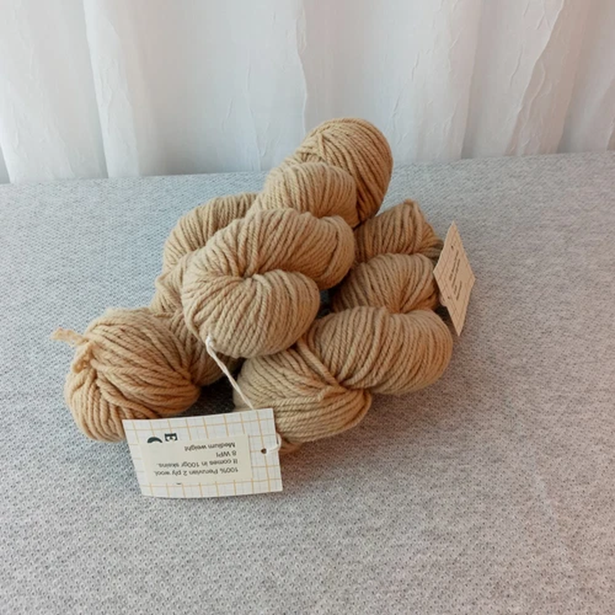 100% Peruvian Wool yarn in Natural color 2pl / 8WPI