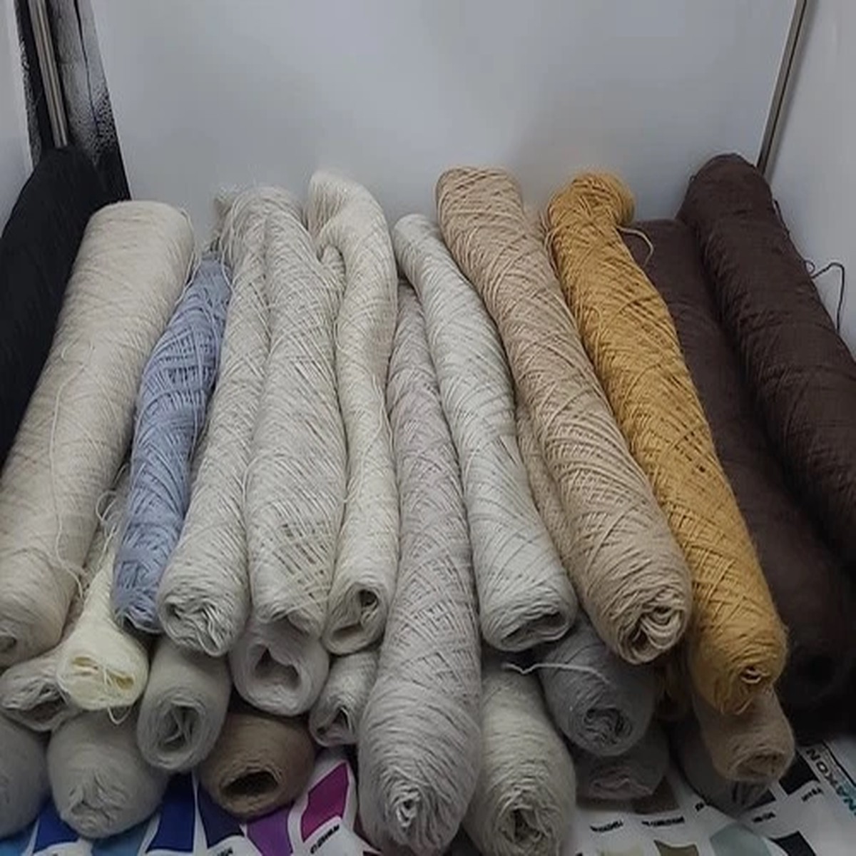 10 lb 13 oz Cashmere Yarn Weaving Art Micro Knit  4300 ypp