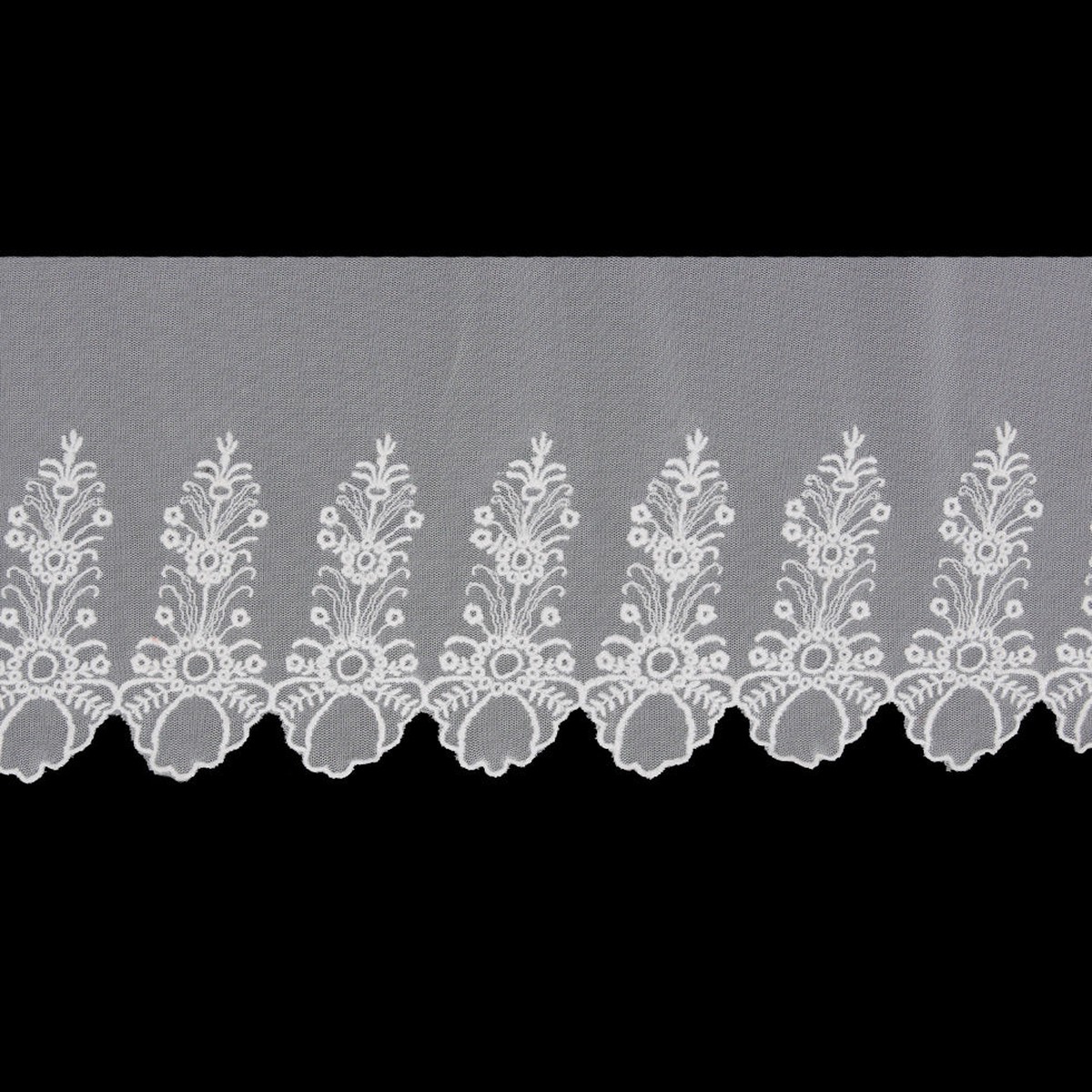 7.5" White Floral Cotton Lace Trim